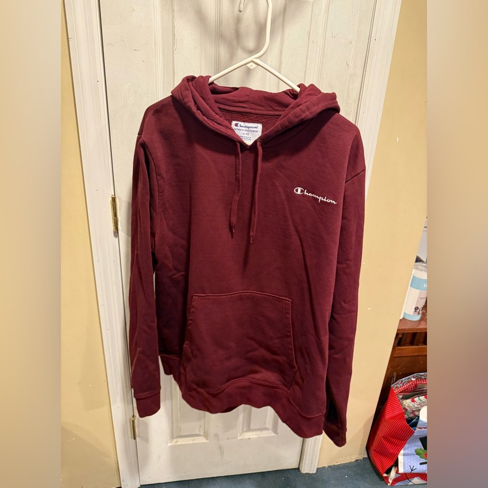 Maroon Champion Hoodie Men’s XL